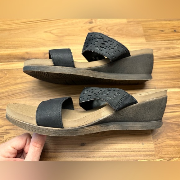 Bearpaw wedge slip on sandals women’s size 10 black - Picture 4 of 8